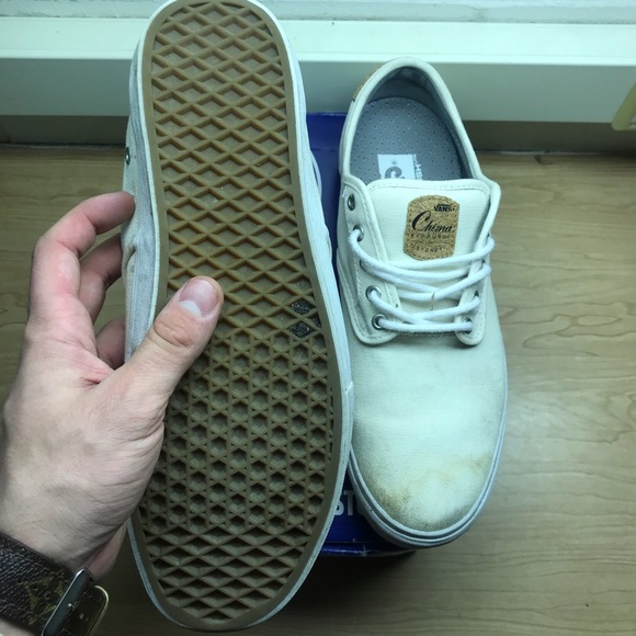 Vans - Picture 2 of 2